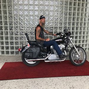 Meet your Posher, Raymond